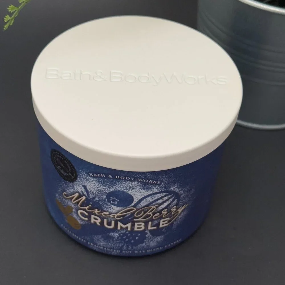 BBW Mixed Berry Crumble Bath & Body Works 3 Wick Candle - Picture 4 of 10